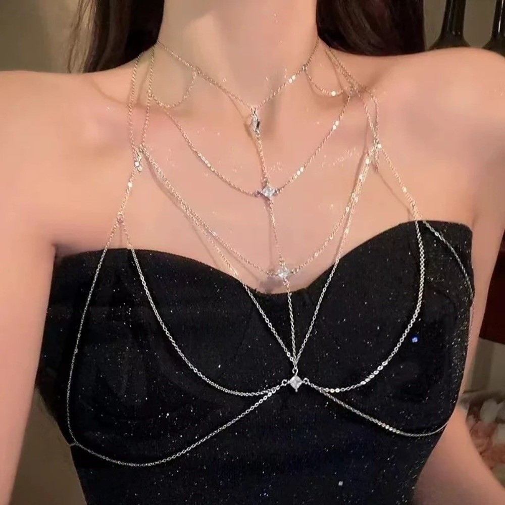 Błyszczący łańcuszek na biust  – Body Jewelry Trend recenzja i cena