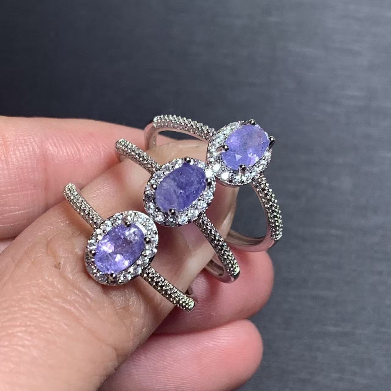 Pierścionek z naturalnym tanza – Body Jewelry High Quality recenzja i cena